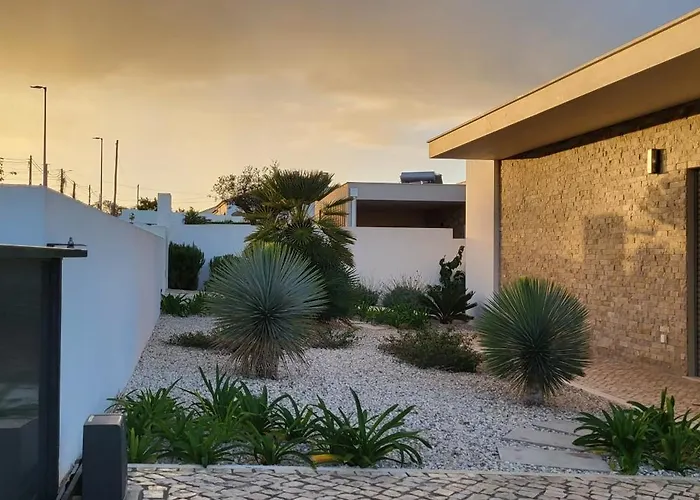 Silver Coast Villa *